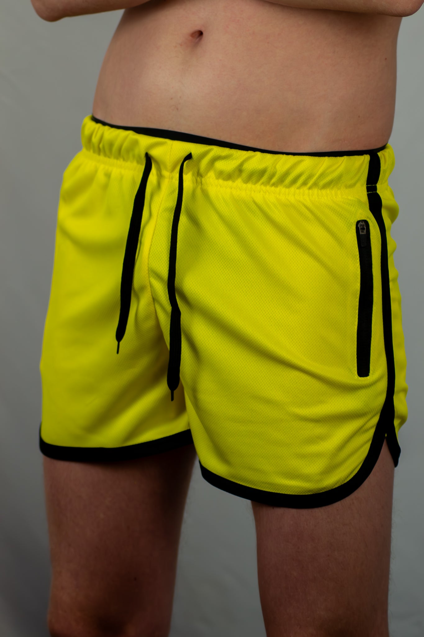 Kinky Mesh Shorts with Pocket - Vibrant Yellow